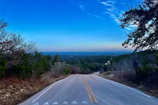 1700 Gregg Dr, Spicewood, TX 78669 - Photo 4