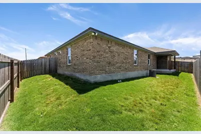 113 Calvin Smith Lane, Jarrell, TX 76537 - Photo 16