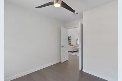 6901 Windrift Way, Austin, TX 78745 - Photo 8