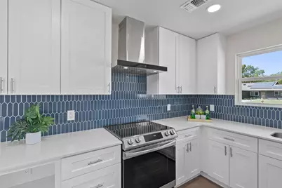 6901 Windrift Way, Austin, TX 78745 - Photo 12