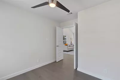 6901 Windrift Way, Austin, TX 78745 - Photo 8