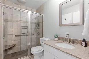 208 Skyloop Dr, Austin, TX 78745 - Photo 12