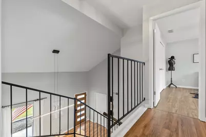 208 Skyloop Drive, Austin, TX 78745 - Photo 16