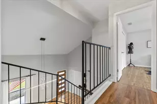 208 Skyloop Dr, Austin, TX 78745 - Photo 16