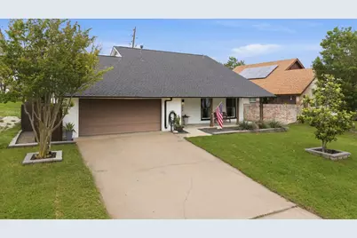 208 Skyloop Drive, Austin, TX 78745 - Photo 32