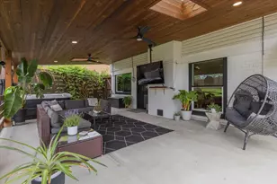 208 Skyloop Dr, Austin, TX 78745 - Photo 2