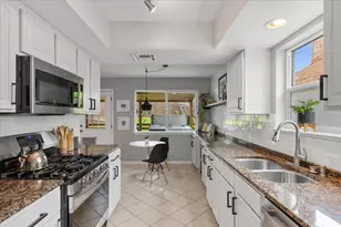 208 Skyloop Dr, Austin, TX 78745 - Photo 12