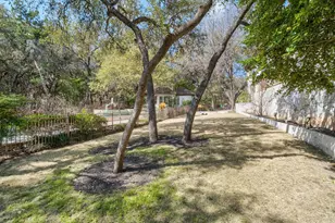 2900 Meandering River Ct, Austin, TX 78746 - Photo 36