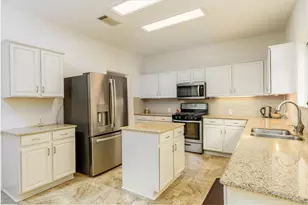 7136 Ridge Oak Rd, Austin, TX 78749 - Photo 12