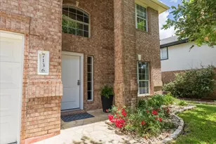 7136 Ridge Oak Rd, Austin, TX 78749 - Photo 2