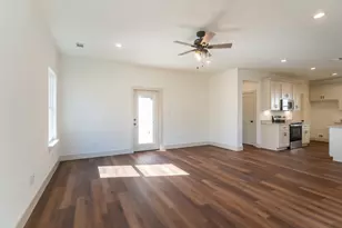 315 String Pr Wy, Smithville, TX 78957 - Photo 4