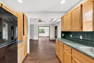 903 Travis St, Lockhart, TX 78644 - Photo 12