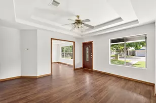 903 Travis St, Lockhart, TX 78644 - Photo 6