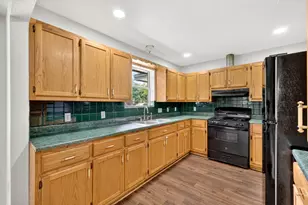 903 Travis St, Lockhart, TX 78644 - Photo 14