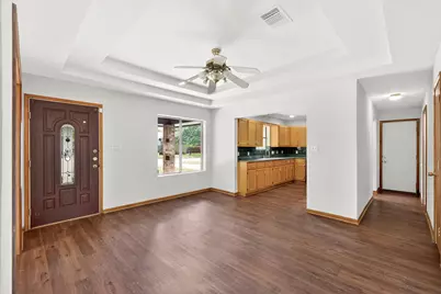 903 Travis Street, Lockhart, TX 78644 - Photo 4