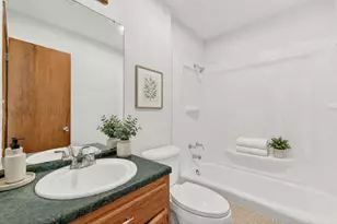903 Travis St, Lockhart, TX 78644 - Photo 18