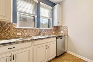 7220 Wyoming Springs Dr, Round Rock, TX 78681 - Photo 10