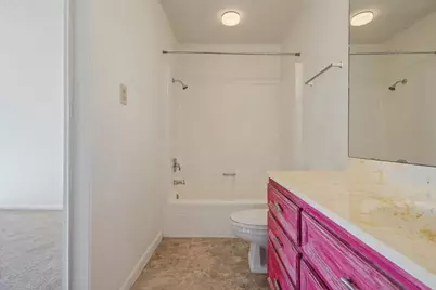 302 Venture Boulevard S, Lago Vista, TX 78645 - Photo 20