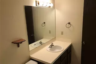 914 W Meadowmere Ln, Austin, TX 78758 - Photo 14