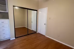 2210 Pearl St, Austin, TX 78705 - Photo 16