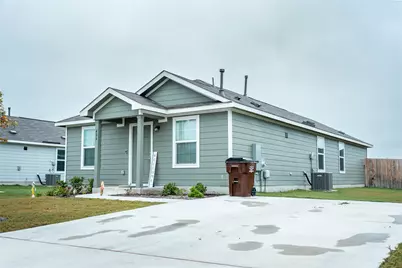 406 Halfmoon Drive, Lockhart, TX 78644 - Photo 1