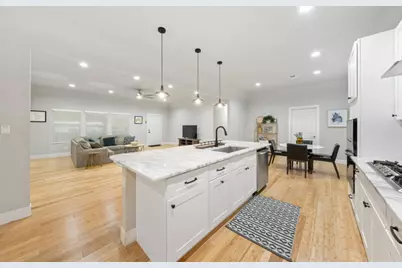 422 E Woodlawn Avenue, San Antonio, TX 78212 - Photo 2