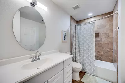 137 W Oak Drive, Cedar Creek, TX 78612 - Photo 32