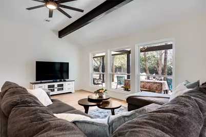 137 W Oak Drive, Cedar Creek, TX 78612 - Photo 6