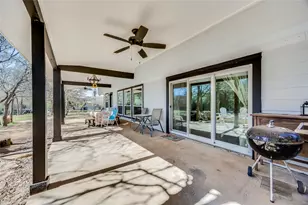 137 W Oak Dr, Cedar Creek, TX 78612 - Photo 36