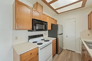 500 Gregory Ct, Round Rock, TX 78664 - Photo 6
