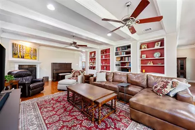 6425 Yaupon Drive, Austin, TX 78759 - Photo 2