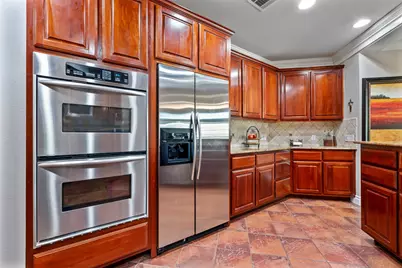 6425 Yaupon Drive, Austin, TX 78759 - Photo 4