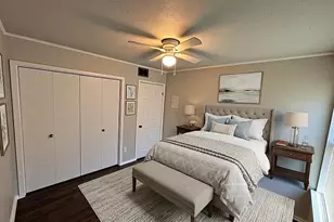 2124 Burton Dr, Austin, TX 78741 - Photo 6