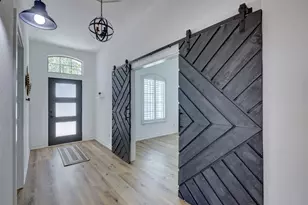 9902 Scenic Bluff Dr, Austin, TX 78733 - Photo 4