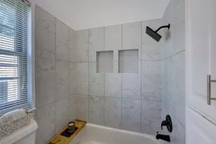 9902 Scenic Bluff Dr, Austin, TX 78733 - Photo 28