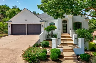 9902 Scenic Bluff Dr, Austin, TX 78733 - Photo 4