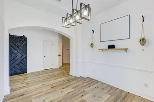 9902 Scenic Bluff Dr, Austin, TX 78733 - Photo 30