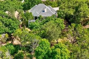 9902 Scenic Bluff Dr, Austin, TX 78733 - Photo 38