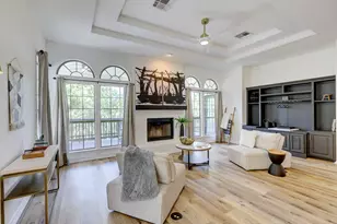 9902 Scenic Bluff Dr, Austin, TX 78733 - Photo 6