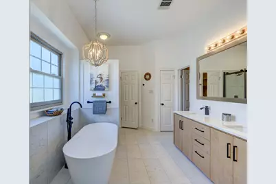 9902 Scenic Bluff Drive, Austin, TX 78733 - Photo 6