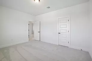 7407 Boyd Hvn Dr, Austin, TX 78744 - Photo 32