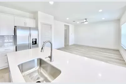 1005 Winnsboro Loop, Round Rock, TX 78664 - Photo 14