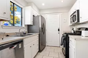 3222 Tamarron Blvd, Austin, TX 78746 - Photo 8