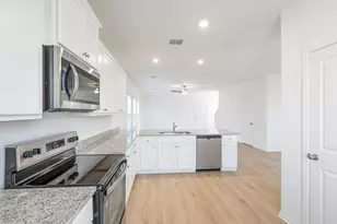 120 Paria Ct, Jarrell, TX 76537 - Photo 4