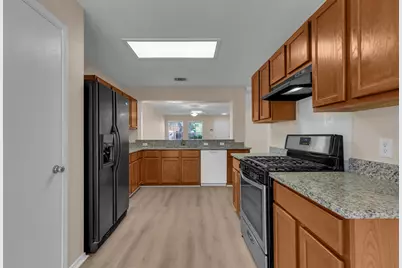 111 David Drive, Hutto, TX 78634 - Photo 10