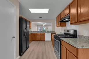 111 David Dr, Hutto, TX 78634 - Photo 10