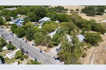 404 Swanee Drive, Austin, TX 78752 - Photo 1