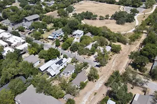 404 Swanee Dr, Austin, TX 78752 - Photo 8