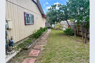 5935 Lake Champlain Street, San Antonio, TX 78233 - Photo 4