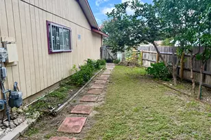 5935 Lake Champlain St, San Antonio, TX 78233 - Photo 4
